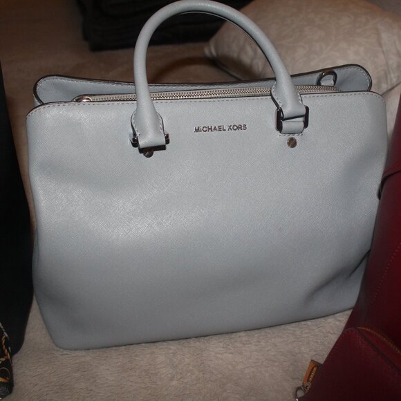 Purse Bundle ~ 23 bags and wallets ~ Coach, MK, Fossil, Marc Jacobs and more - Picture 5 of 16